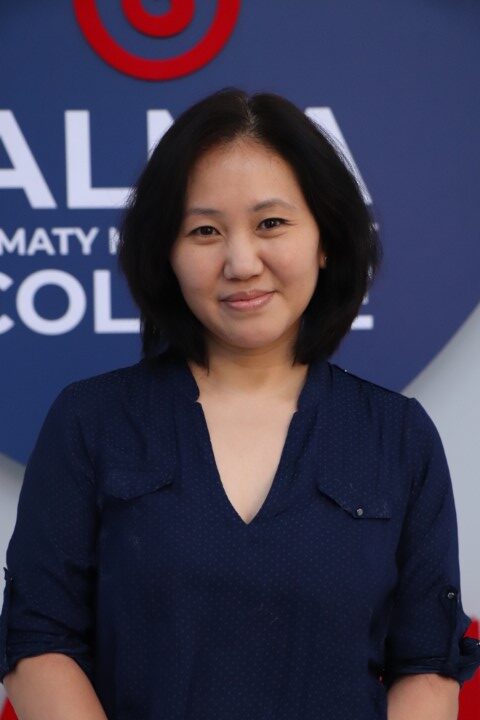 Мун Оксана Эриковна